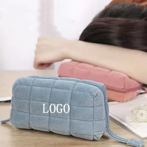 Promotion Pillow Shape Durable Puffy Lovely Soft Comfortable Pen Cosmetic Storage Large Capacity Cotton Cute Student Girl Accesorries Winter Makeup Bag