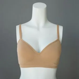 Women Seamless Knitted Bra with Fixed Cups and Adjustable Back Closure