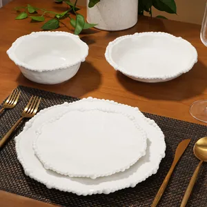 Luxury Pearly 24PCS Beaded Pearl Rim Ceramic Dinnerware Set White Organic Shape Porcelain Plates and Bowls Irregular Tableware for Wedding