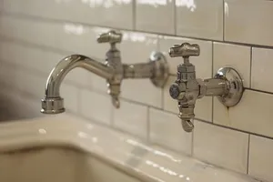 Contemporary Bathroom Water Fixture with Double Handle Shower Mixer