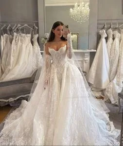 A-Line Bridal Gown Basque Lace Pearls Wedding Dress Long Sleeves Es6834